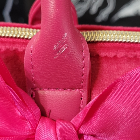 JUICY COUTURE eau de toilette and bag bundle - Picture 9 of 9